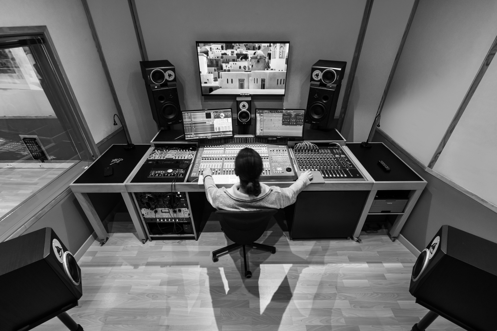 Streaming image