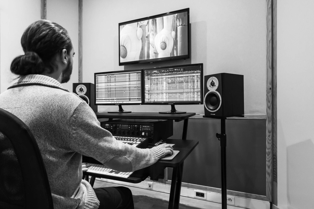 Postproducción de sonido image