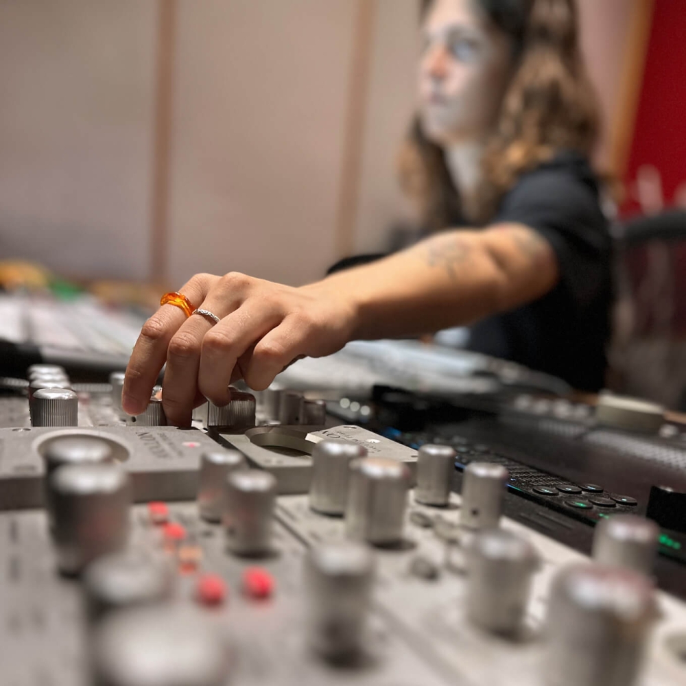 Postproducción de sonido image